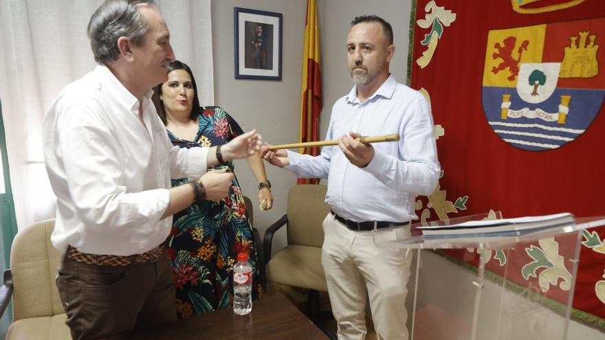 Fotogalería | Toma de posesión del alcalde pedaneo de Valdesalor