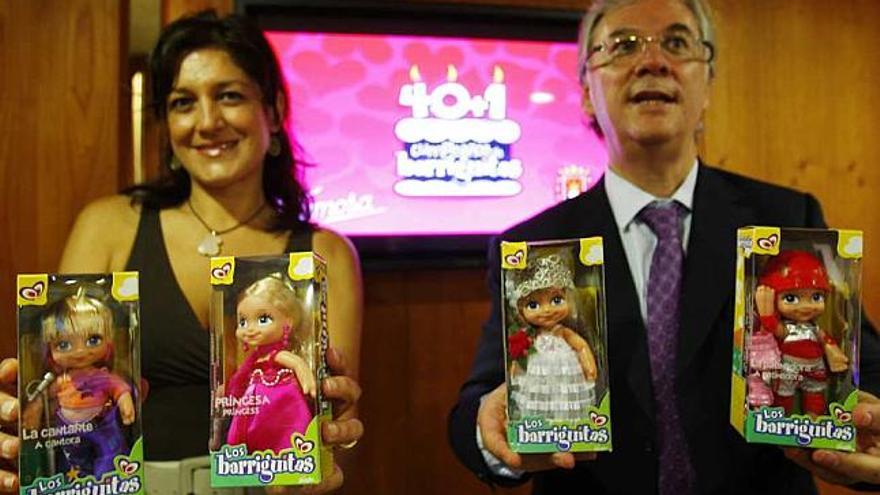 Marta García Romeu y el director de marketing de Famosa en la presentación del evento.