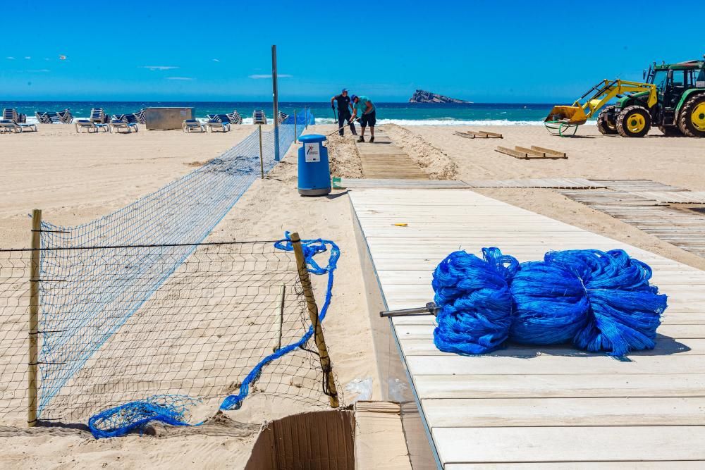 Benidorm prepara la apertura de sus playas con la parcelación