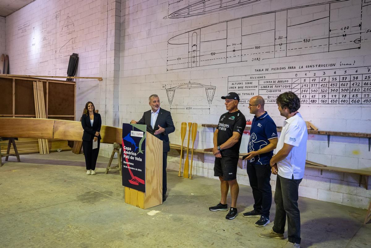 Presentación de la exhibición de los 300 patines a vela que se celebrará los días 19 y 20 de octubre en Barcelona coincidiendo con la Copa América de vela.