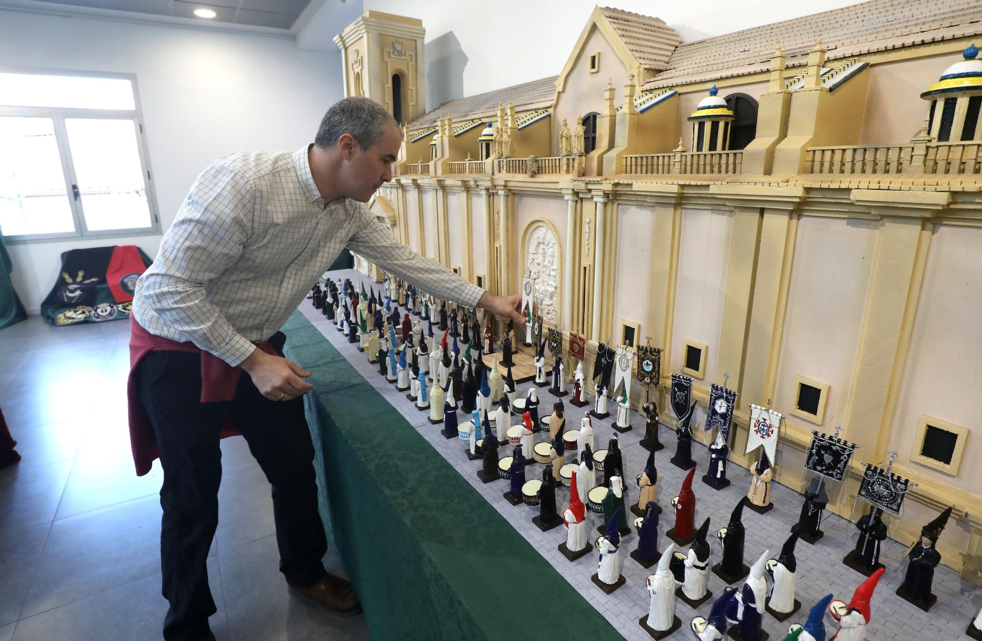 La Semana Santa de Zaragoza, en miniatura