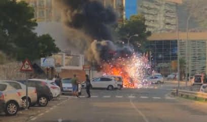 Incendio de tres vehículos en Cullera