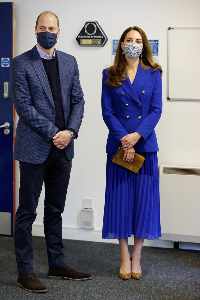 Los duques de Cambridge viajan a Escocia y Kate Middleton vuelve a hacer un guiño de moda a Lady Di