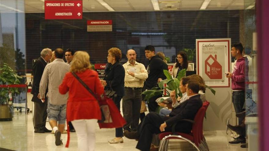 Los créditos caen a su nivel más bajo desde hace diez años