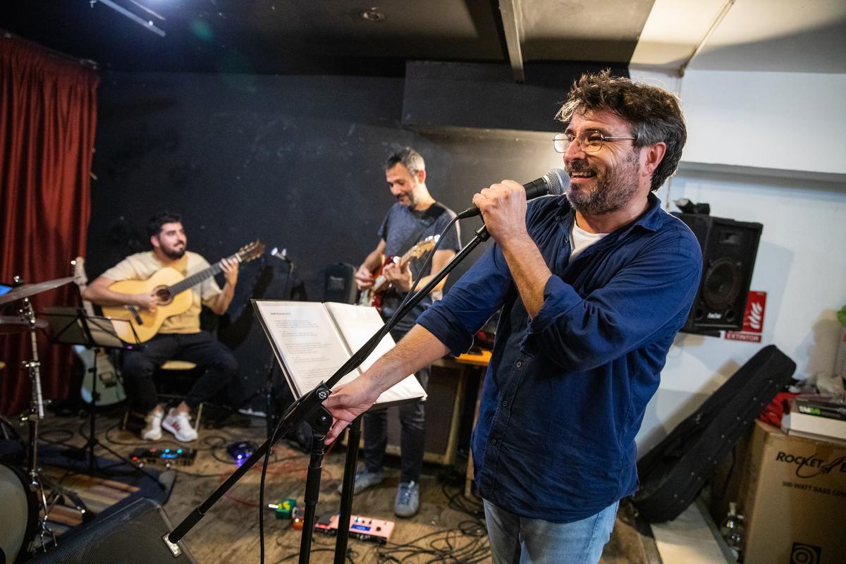 Jordi Évole ensaya con su grupo de rock Los Niños Jesús