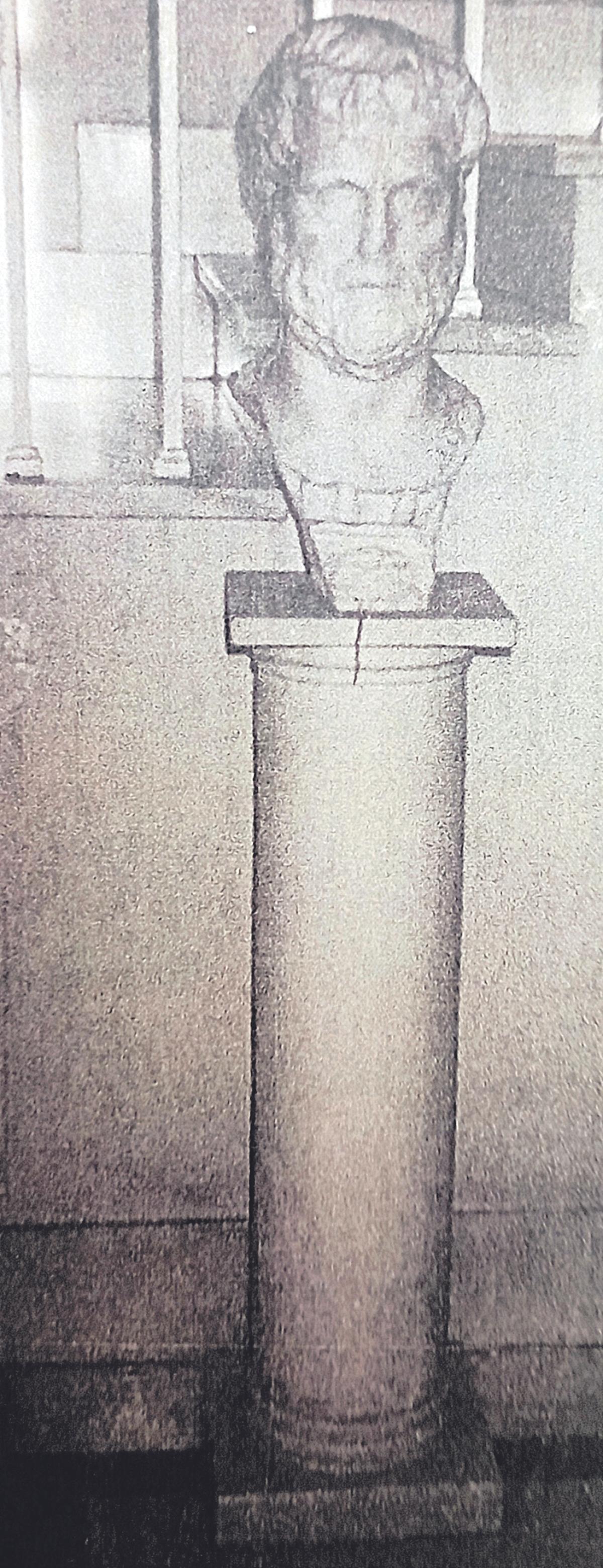 El busto de Antonino Pío, en Bellavista, 40.