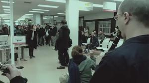 Flashmob en una oficina d’ocupació de Madrid.