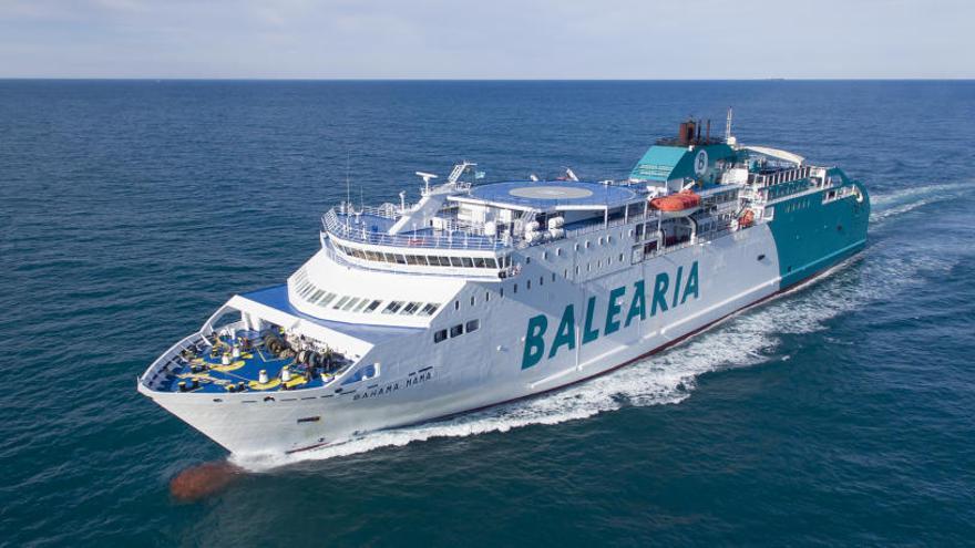 Imagen de archivo de un ferry de Baleària