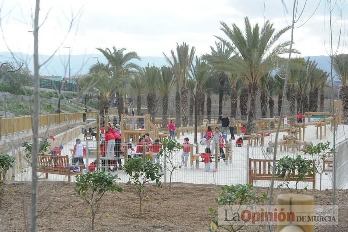 Alameda del Malecón: el entorno urbano del Segura estrena nuevo espacio verde