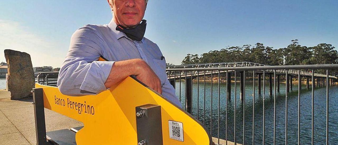 Gonzalo Durán en el muelle de Vilanova de Arousa.