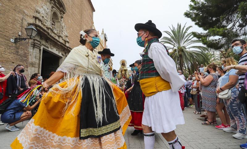 La Virgen vuelve a procesionar con público