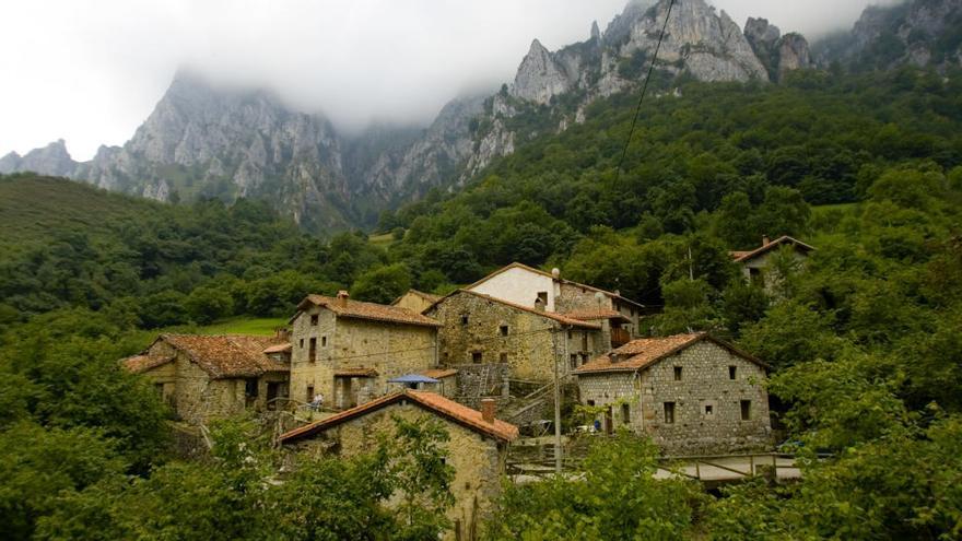 San Esteban de Cuñaba, en Peñamellera.