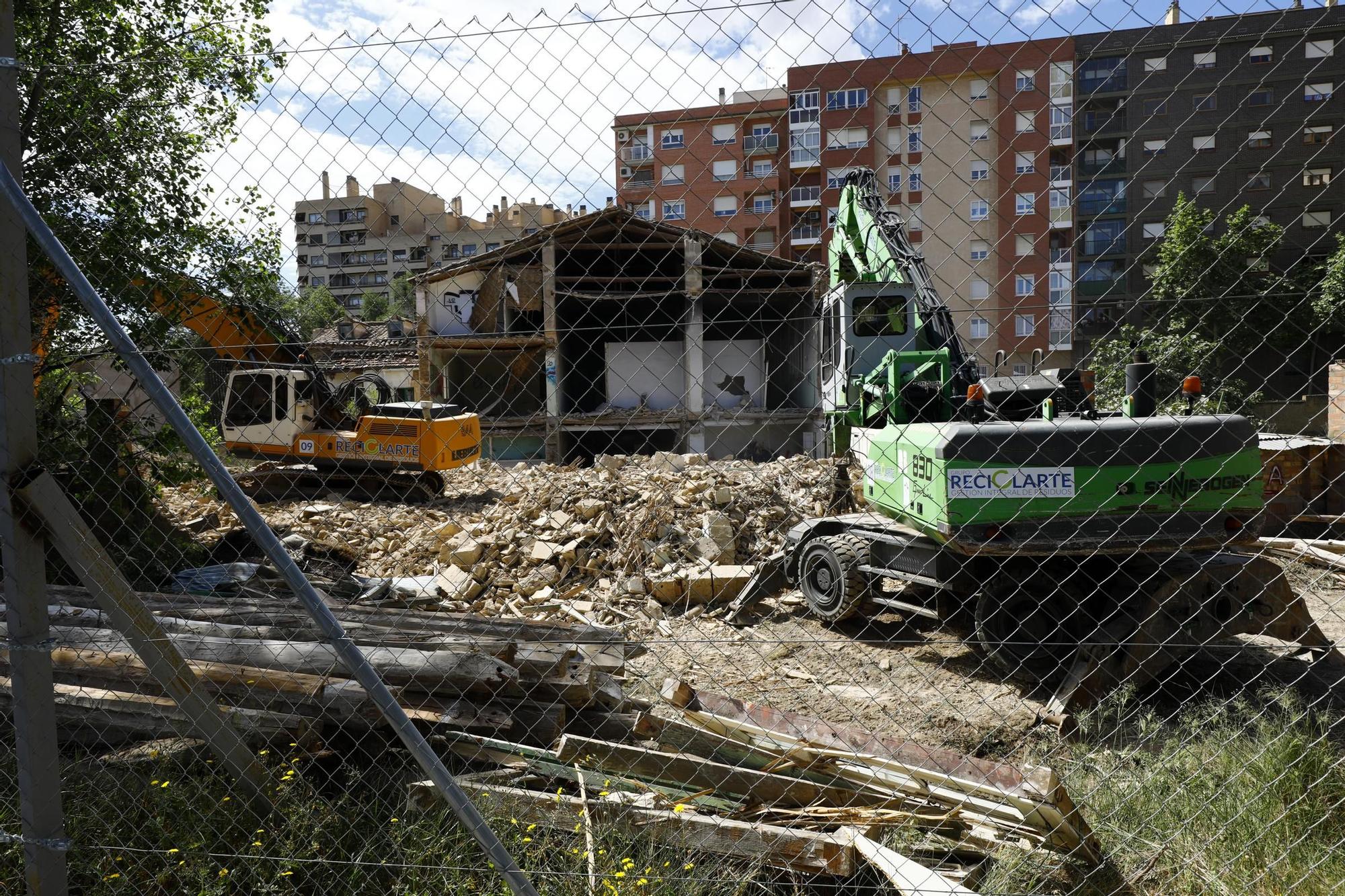 EN IMÁGENES | Así ha sido la demolición del antiguo reformatorio de Torre Ramona