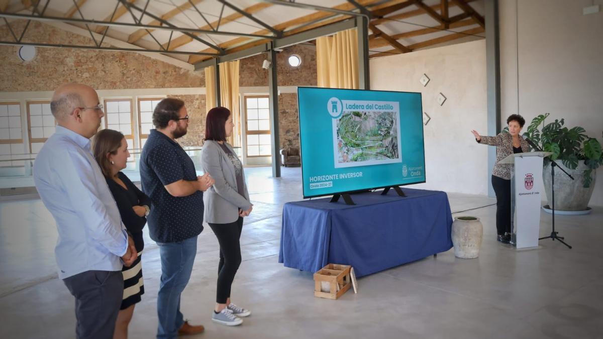 La alcaldesa de Onda, durante la presentación del Horizonte Inversor 2024-2027.