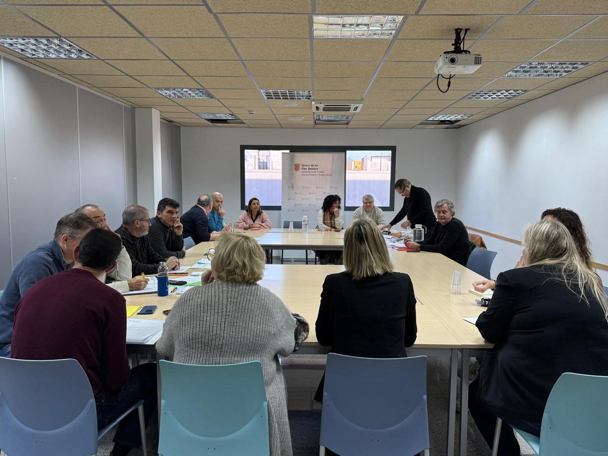 Mesa del Empleado Público.