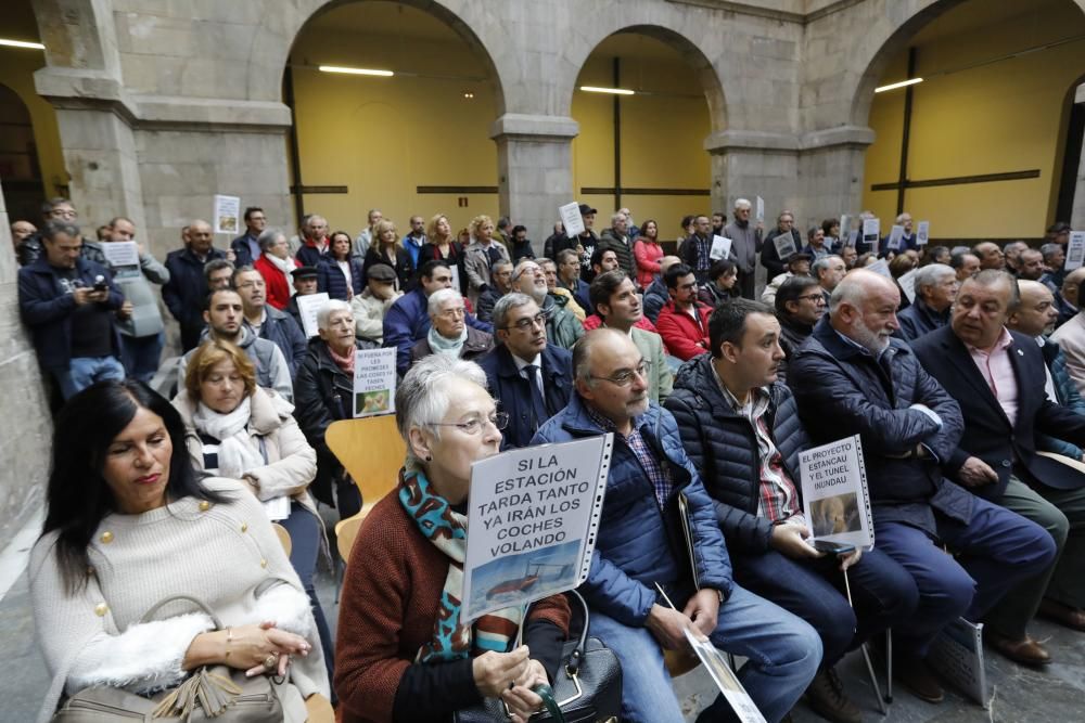 Gijón alza la voz para exigir el comprometido plan de vías.