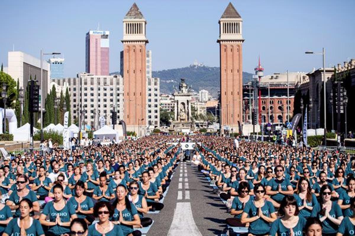 Free Yoga By Oysho - Barcelona - Yoga and Photo