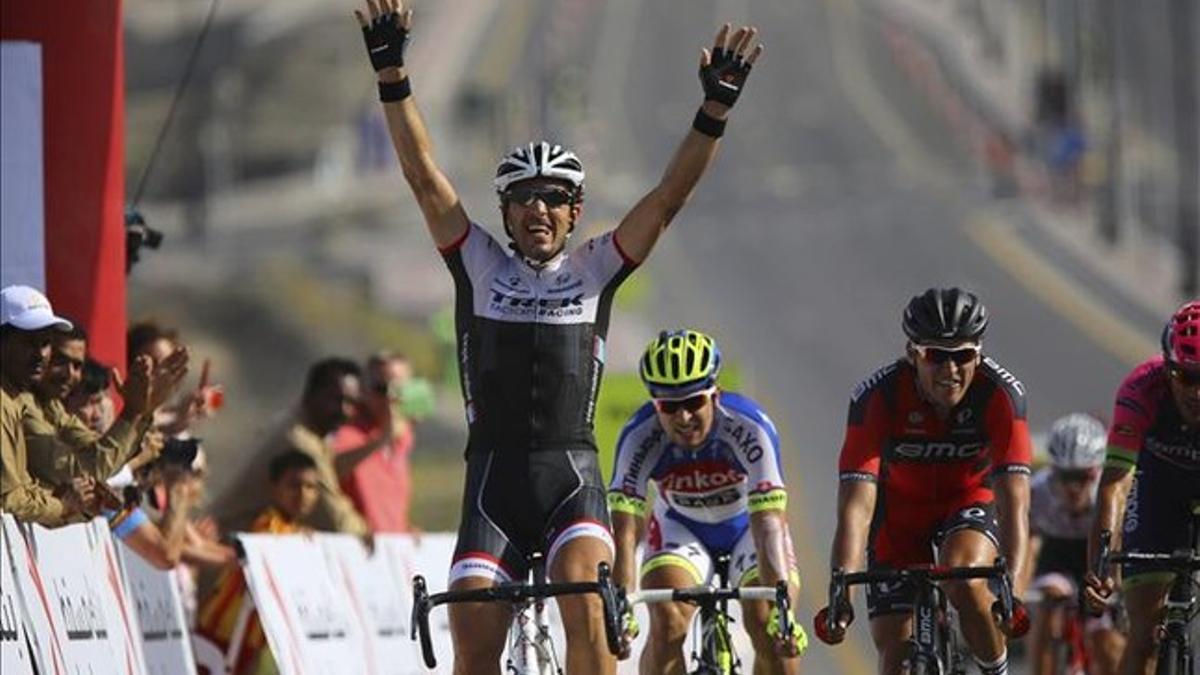 Fabian Cancellara logró la primera victoria de la temporada