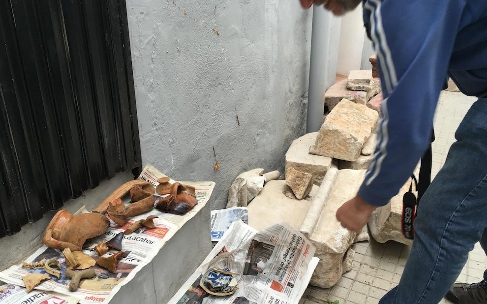 Visita a las obras del interior de la iglesia de Santiago