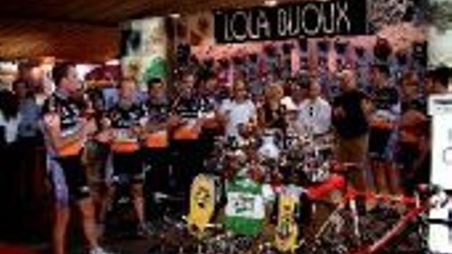 El Lola Bijoux-Nácex, junto a sus patrocinadores