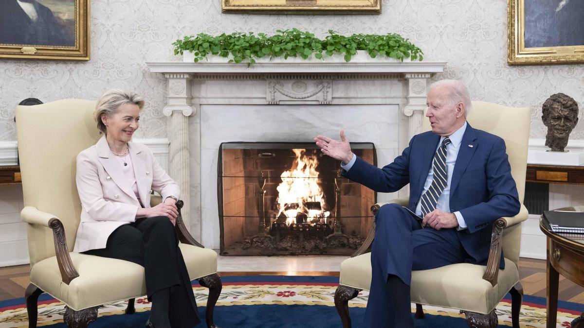 Ursula Von der Leyen y Joe Biden, en Washington.