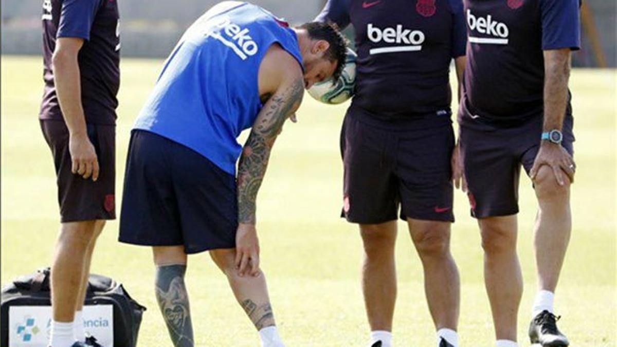 El Barça se entrena antes de viajar a Estados Unidos