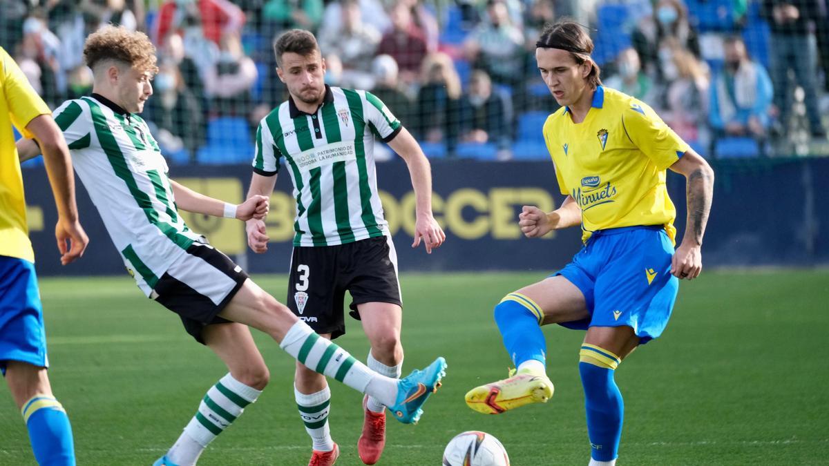 Las imágenes del Cádiz B-Córdoba CF