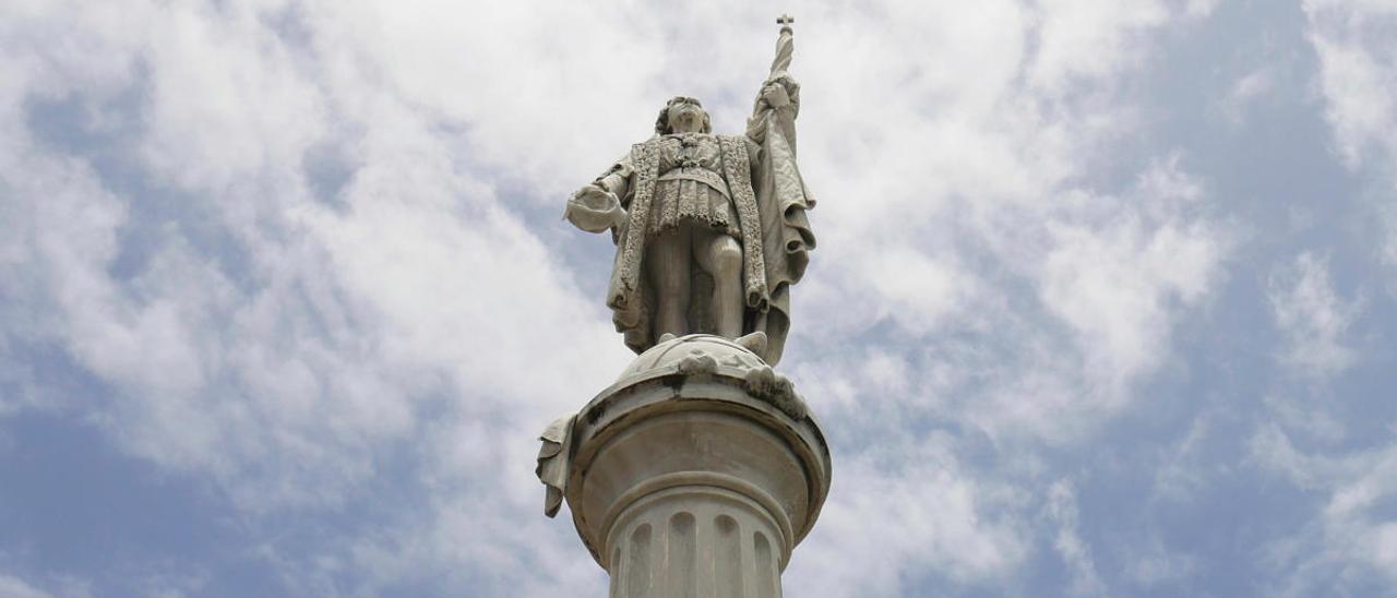 Estatua a Colón.