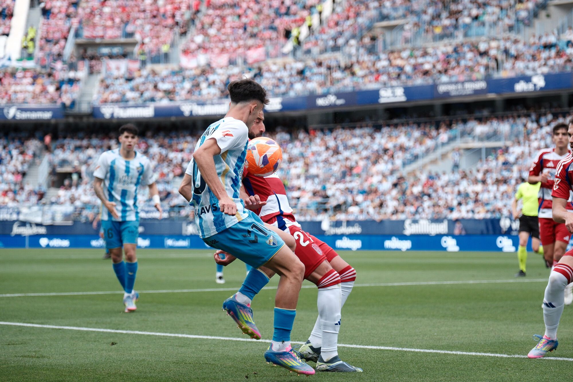 El Málaga CF se enfrenta al Granada CF en La Rosaleda en la jornada 38 de la Liga Hypermotion 2024/2025