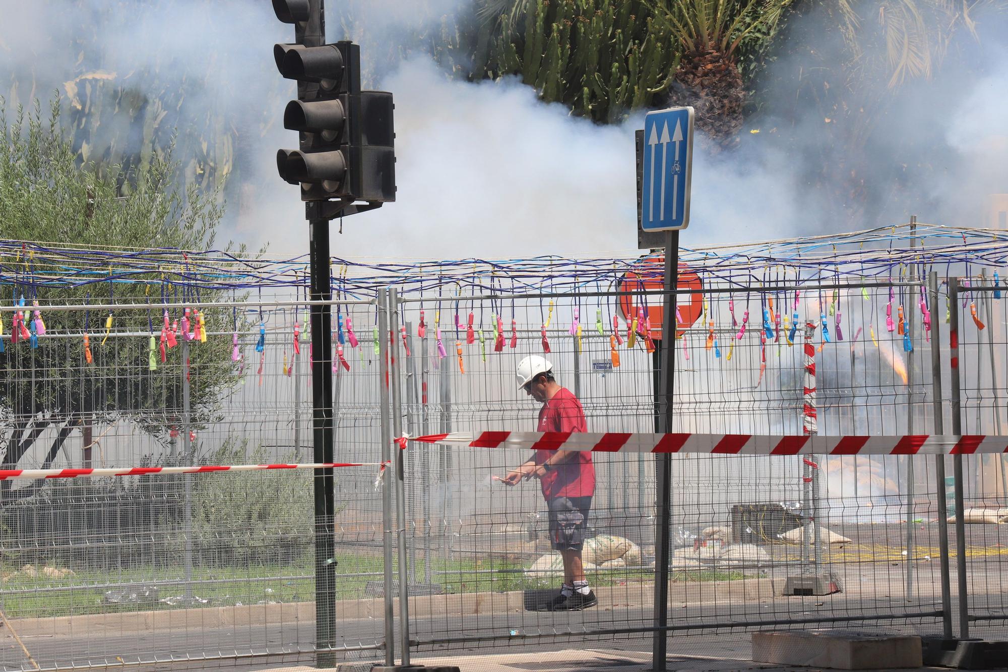 Mascletà de transición en Elche