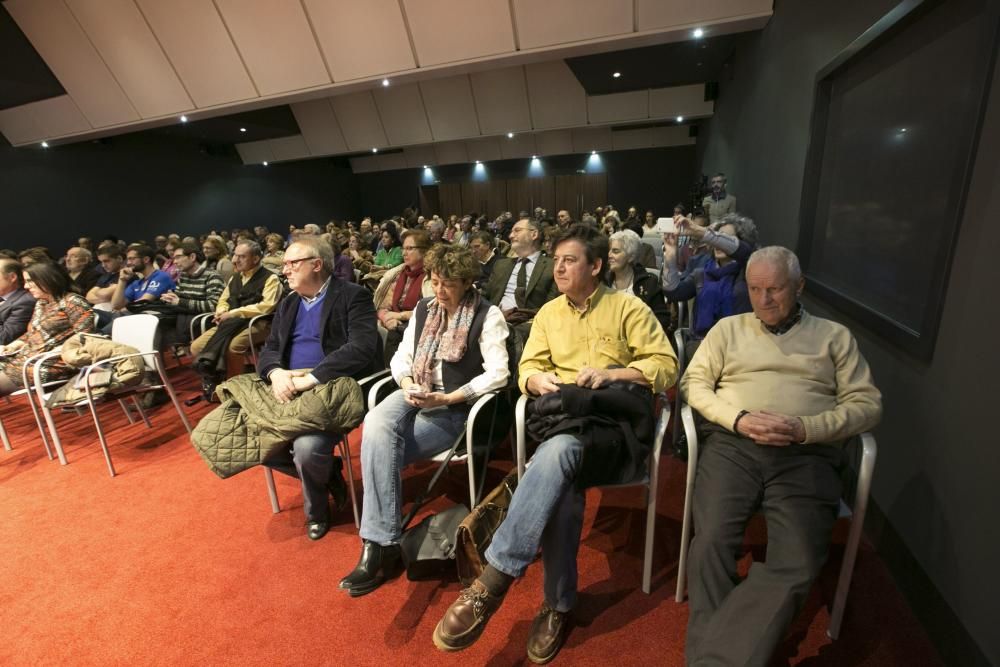 Conferencia de la epidemióloga Adonina Tardón en el Club Prensa Asturiana de La Nueva España