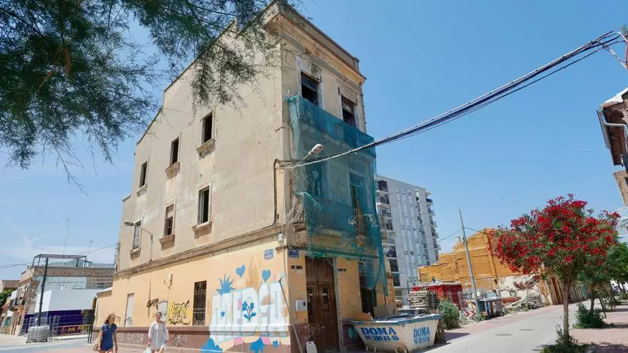 Conceden una licencia hotelera a un edificio del Cabanyal que se salvó in extremis de los derribos de Rita Barberá