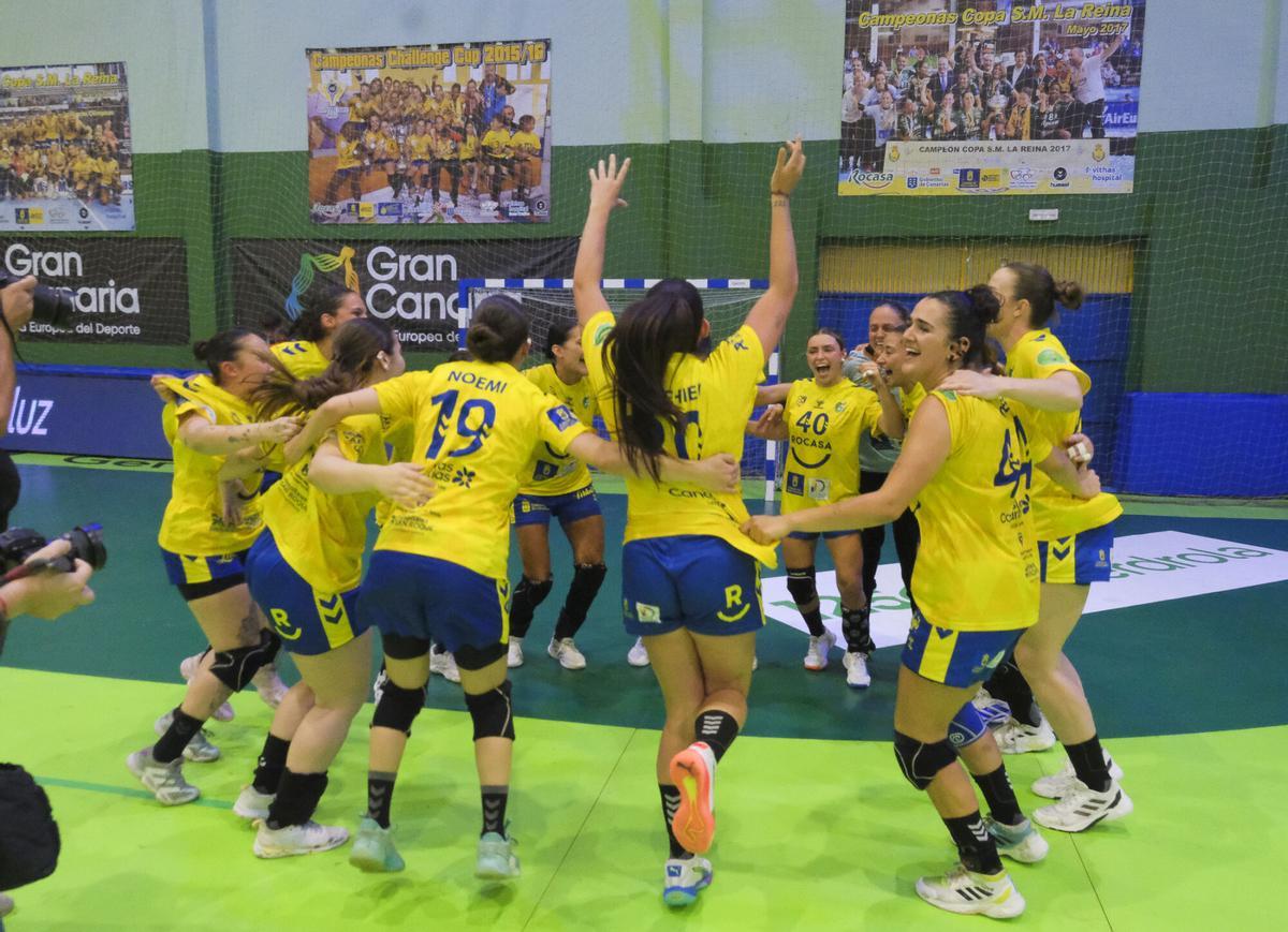 El Rocasa Gran Canaria se corona en la Liga Guerreras Iberdrola por segunda vez siete años