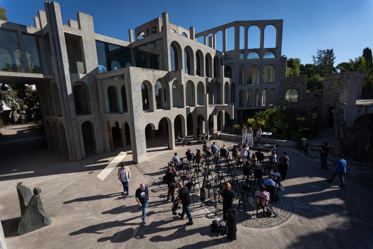 Visita al Espai Corberó, recién comprado por el ayuntamiento de Esplugues