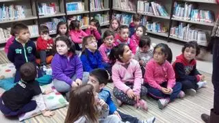 2015: La Rede de Bibliotecas de O Grove marca tendencia y conquista a los niños