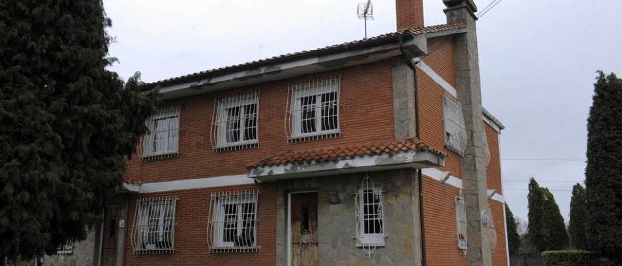 &quot;La Casita&quot;, hogar protegido para enfermos mentales en Paredes (Siero).