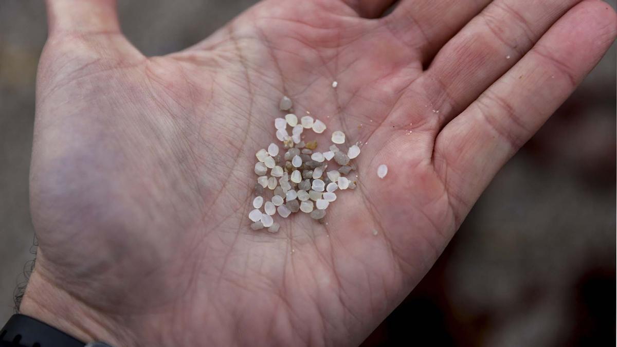 Contaminación marina por el vertido de pellets en la costa gallega