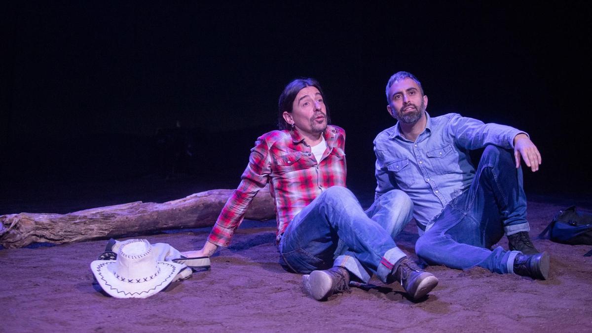 Santiago Telmo e Borja Salgado, nunha actuación en Arteixo.