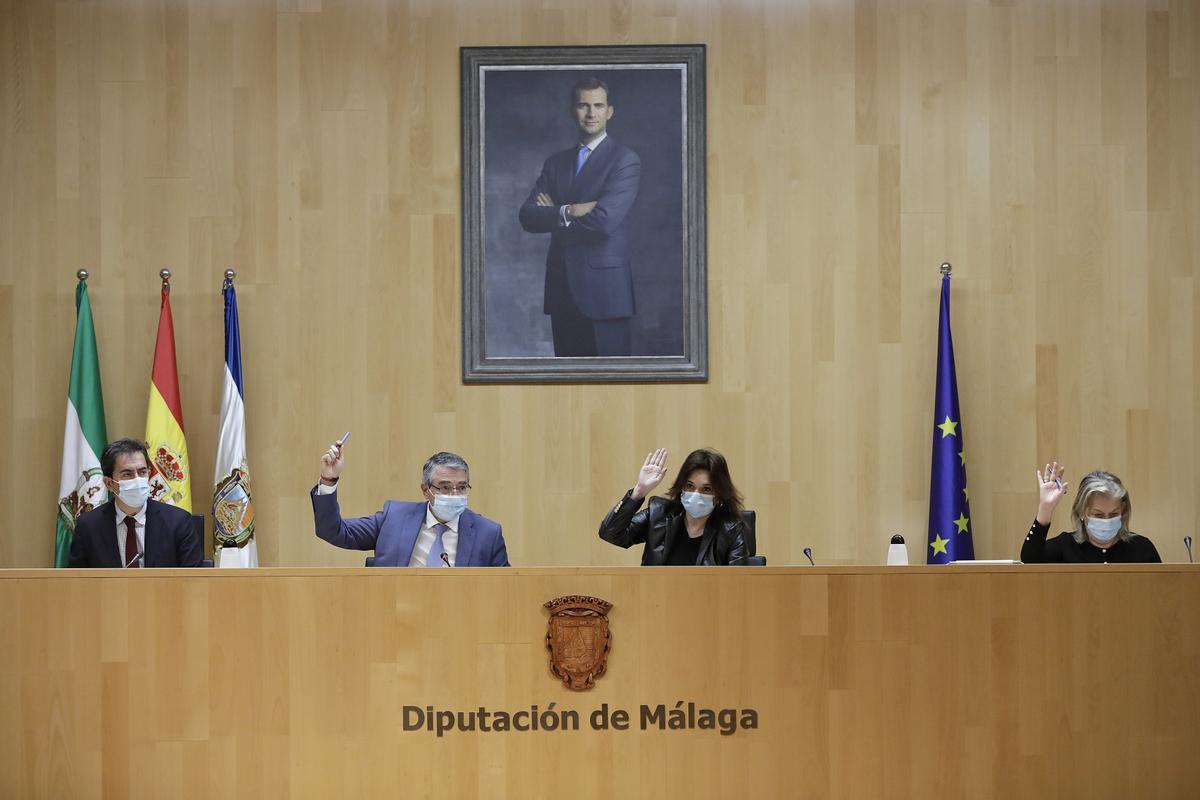 La presidencia del Pleno de la Diputación sin su exvicepresidente Juan Carlos Maldonado.