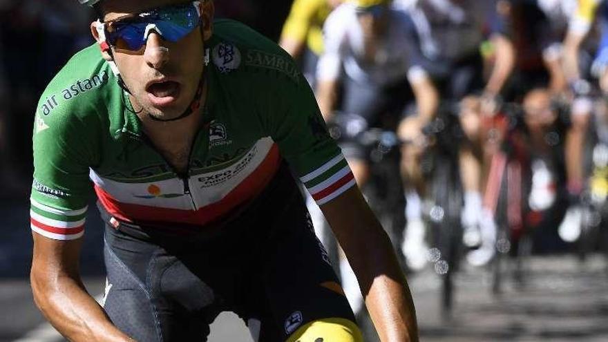 Fabio Aru, en el momento de atacar a los favoritos.