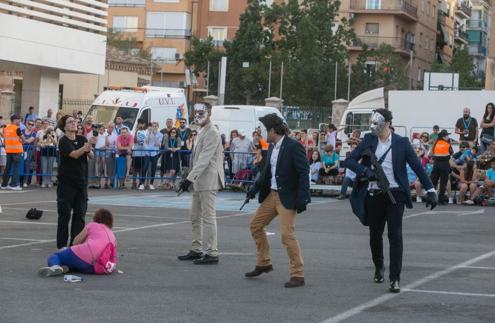 200 personas participaron en el simulacro de explosión y atraco con rehenes