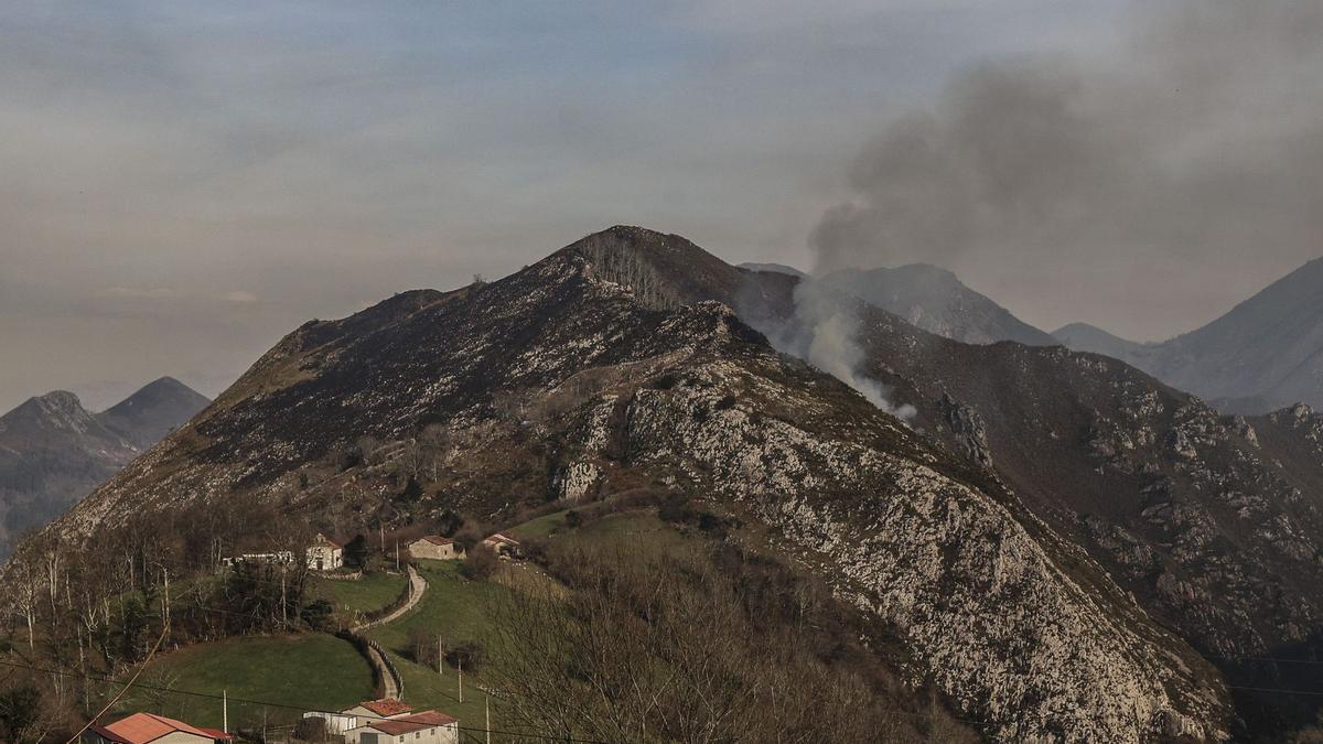 Uno de los incendios de Asturias.