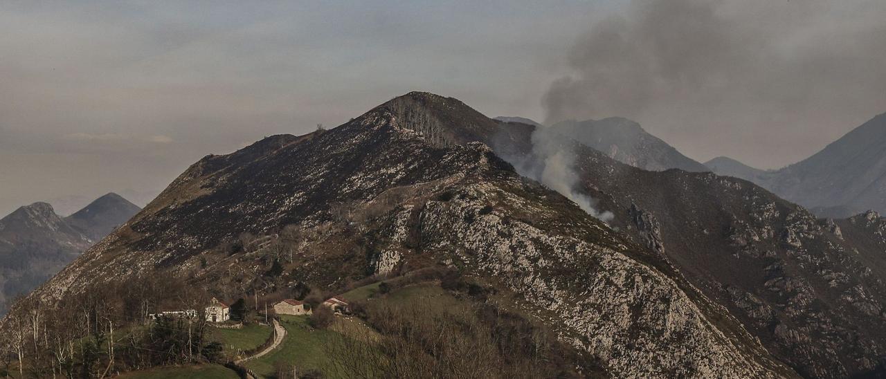 Uno de los incendios de Asturias.