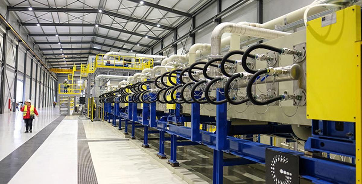 Así son las instalaciones de Vialco: Un gigante de la industria 4.0 en Alicante