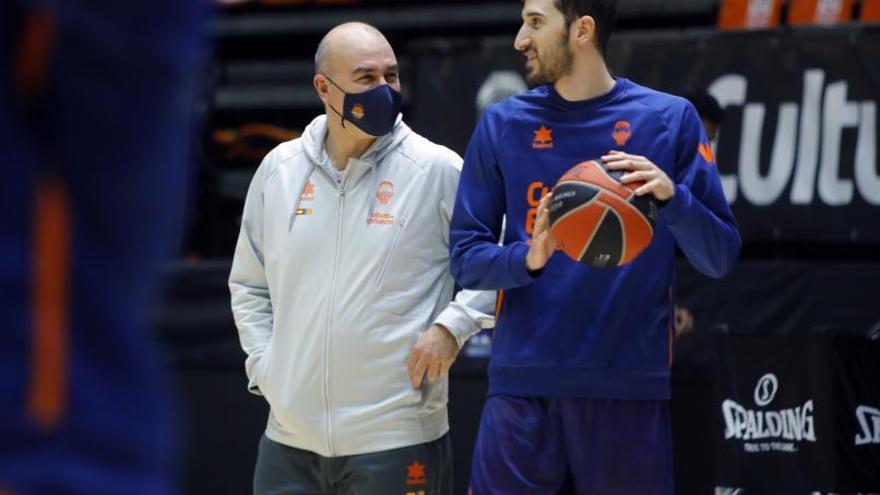 Jaime Ponsarnau y Guillem Vives, en la Fonteta. | LEVANTE-EMV