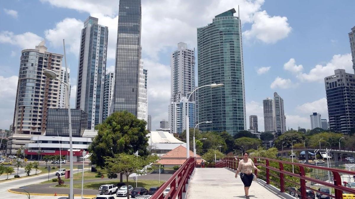 lpedragosa33416546 view of buildings in panama city on april 4  2016 160404212950