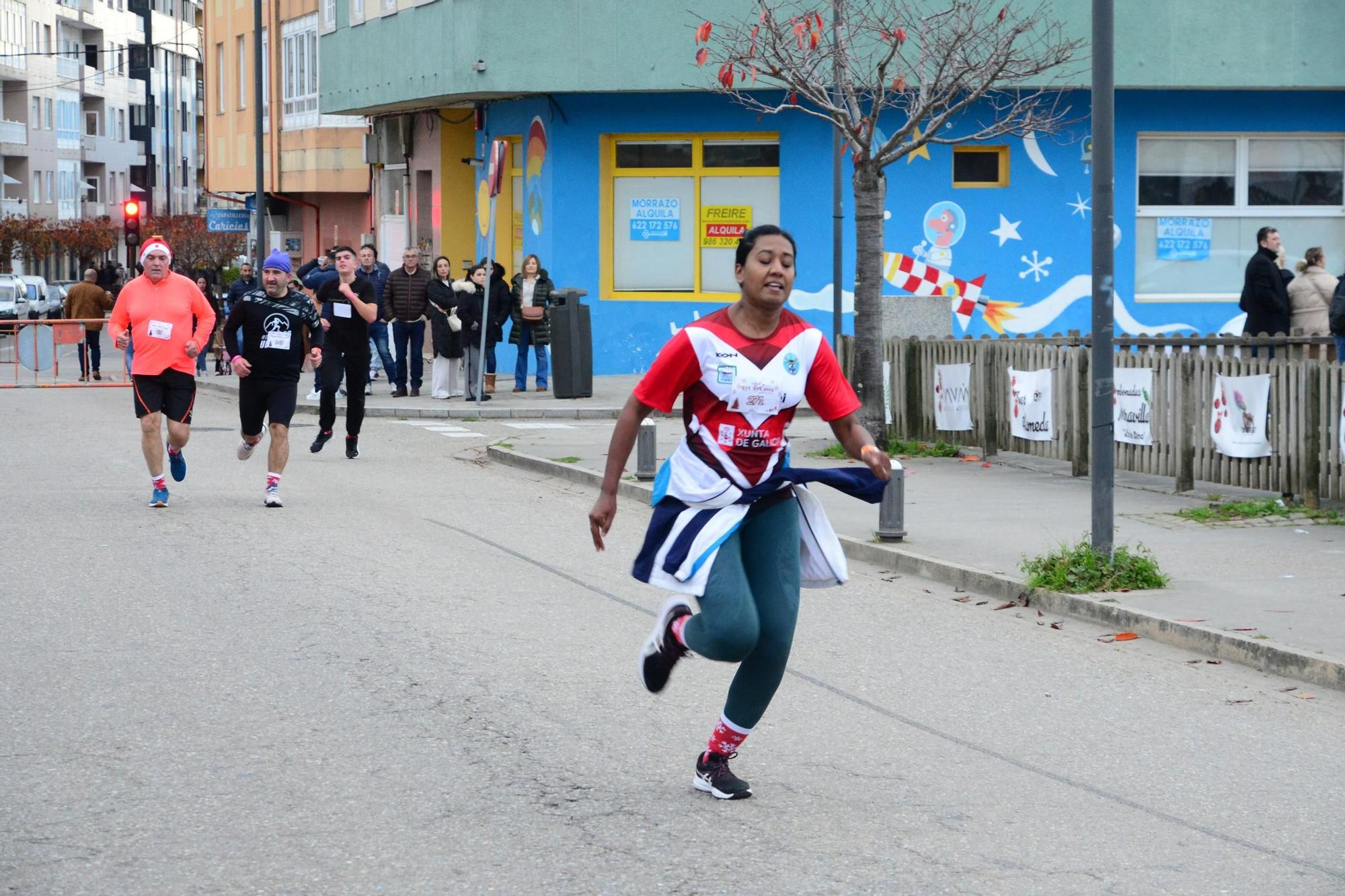 La carrera San Silvestre "Bye bye 2024" de Bueu en imágenes