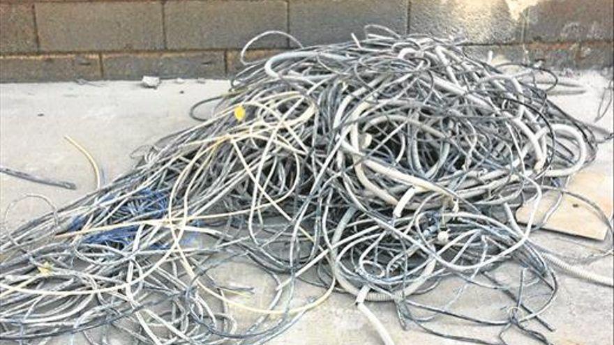 Detenidos por robar más de dos toneladas de cable de cobre en Castellón