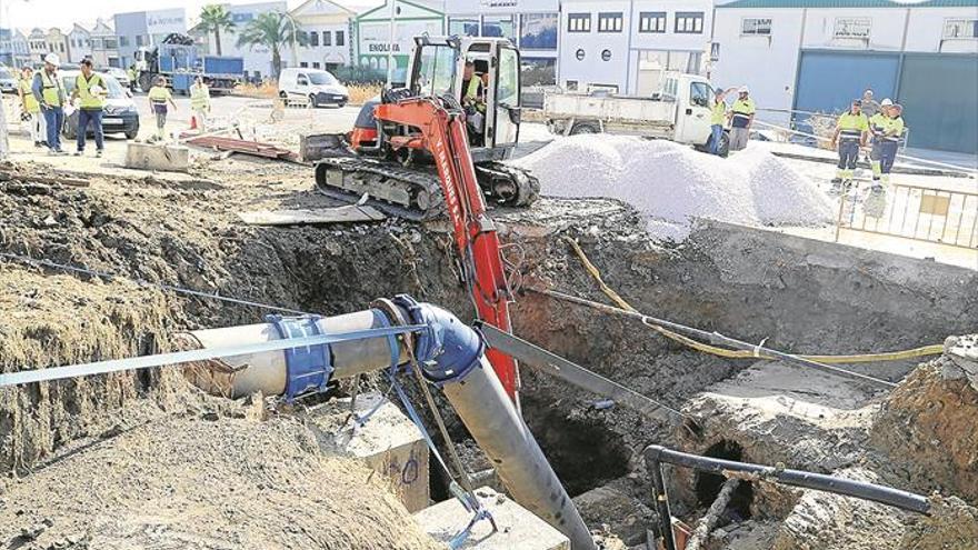 La rotura de una tubería deja Montilla sin agua corriente durante cuatro días