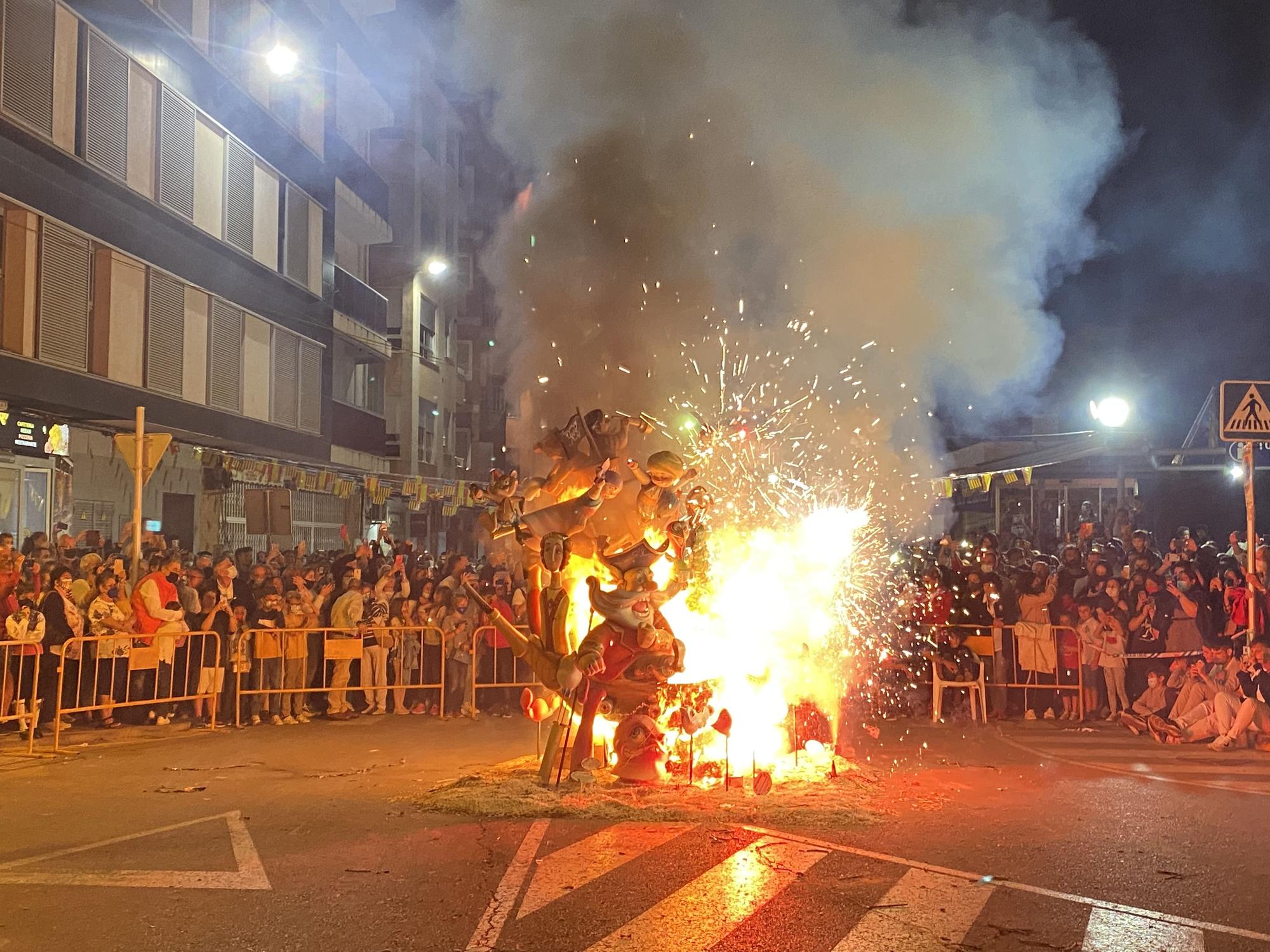 Todo lo que ha dado de sí la 'cremà' de las Fallas 2021 de Benicarló